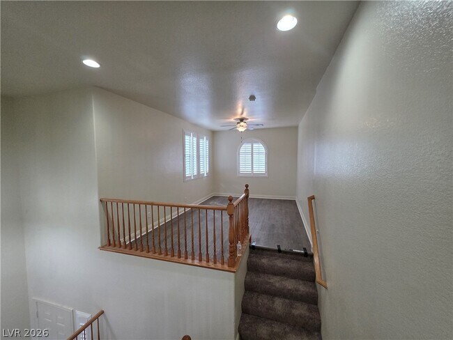 Building Photo - 9622 Staff Ln