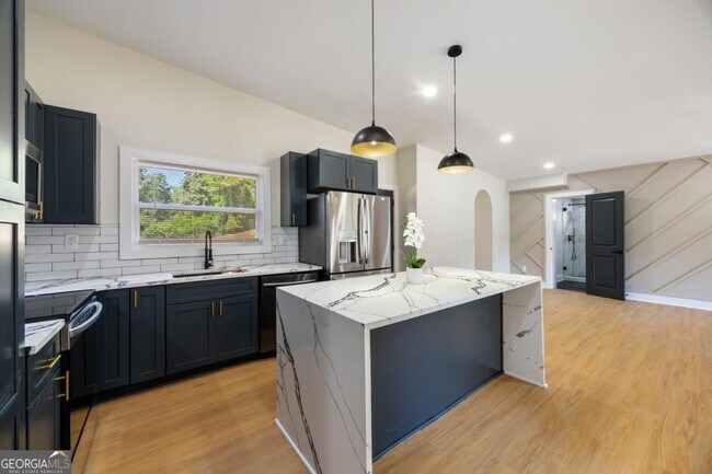 Foto del edificio - 2555 Flagstone Dr SE