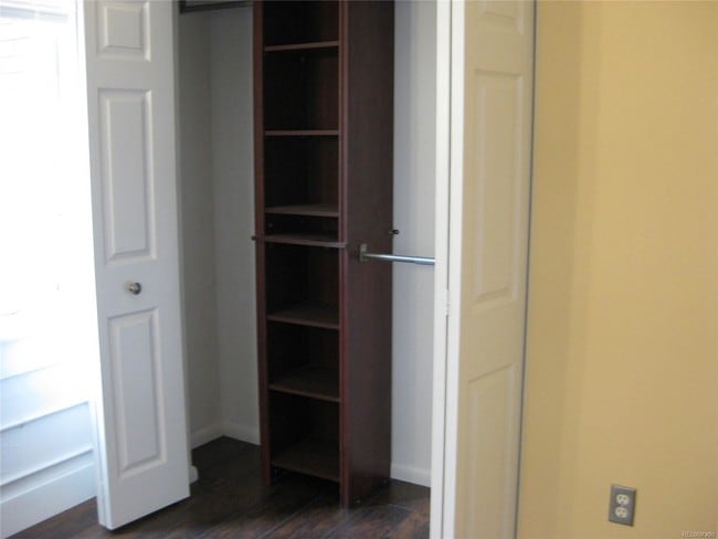 Closet - 444 17th St