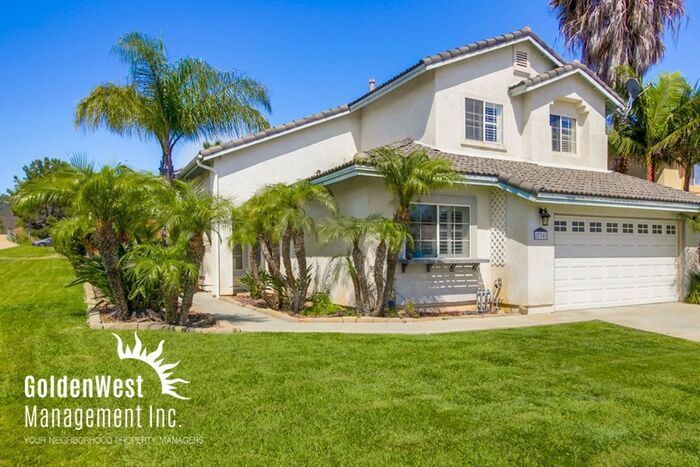 Foto principal - Beautiful home on quiet cul-de-sac.
