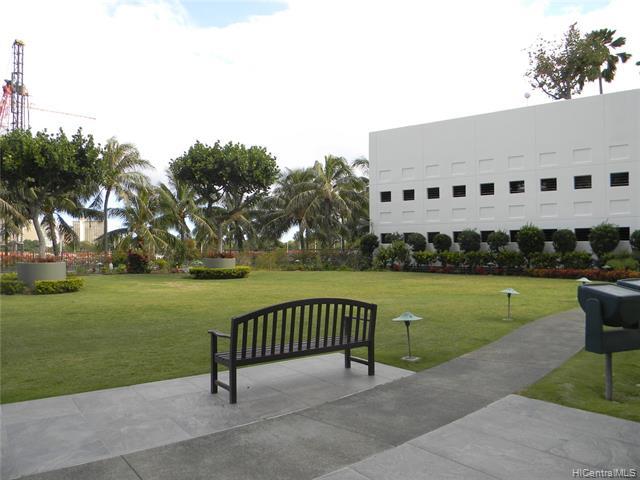 Building Photo - 88 Piikoi St