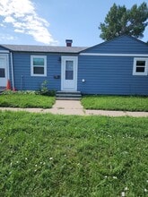 Building Photo - 503 Monroe St