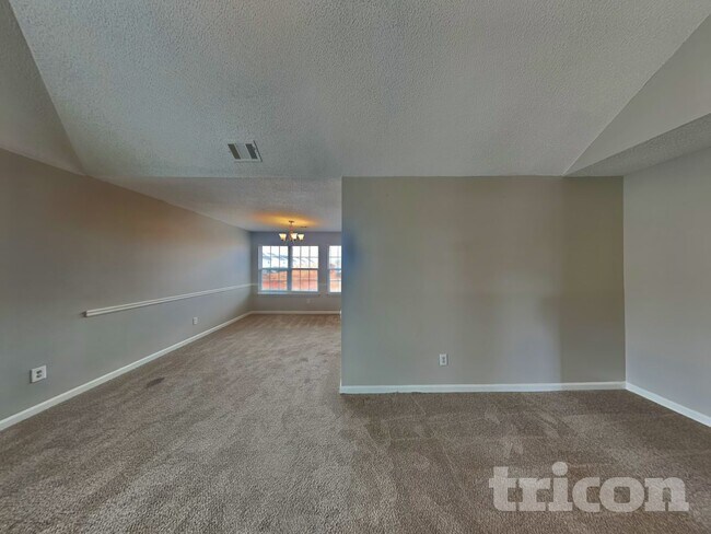 Foto del edificio - 11842 Registry Blvd