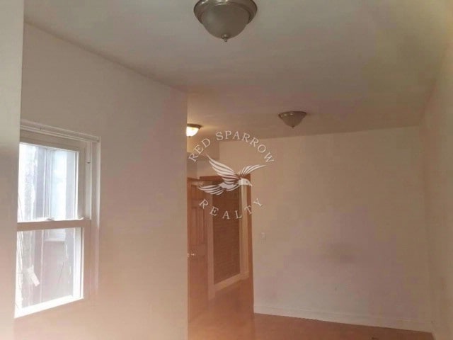 Building Photo - 772 9th Ave
