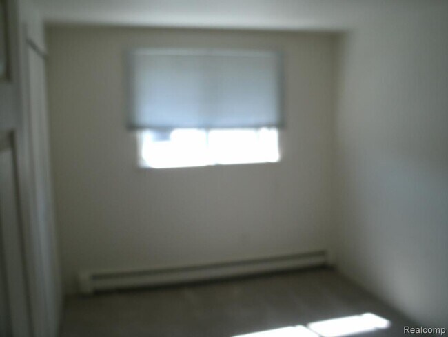 Foto del edificio - 136 Ladd Rd