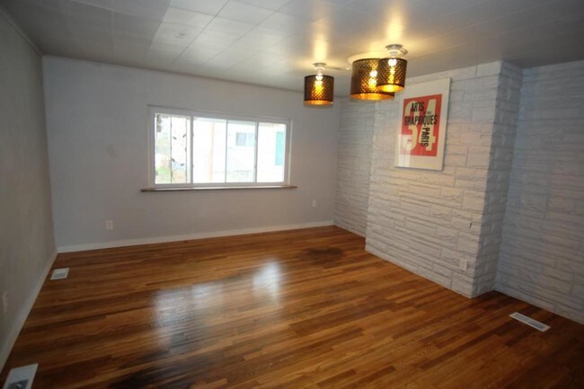 Foto del edificio - 3814 Howley St