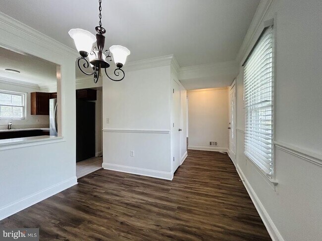 Foto del edificio - 5617 Reardon Ln