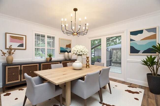 Foto del edificio - 7506 Creekwood Dr