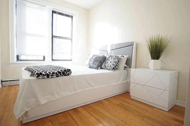 Foto del edificio - 2 bedroom in BROOKLYN NY 11225
