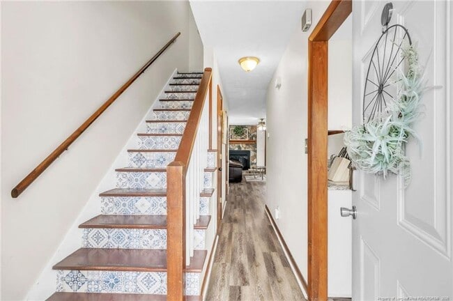 Building Photo - 2 Bedrooms 2.5 Bathrooms Townhouse