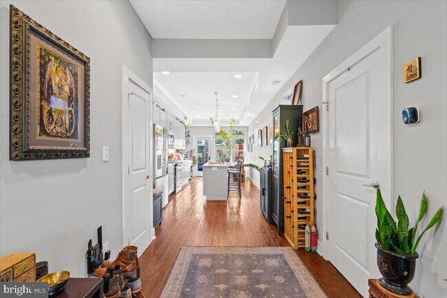 Foto del edificio - 16 R St NW