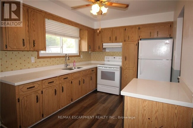 Photo du bâtiment - 4 Purnell Dr