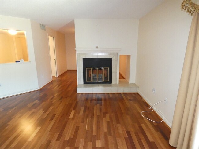 Foto del edificio - 380 Place Ln