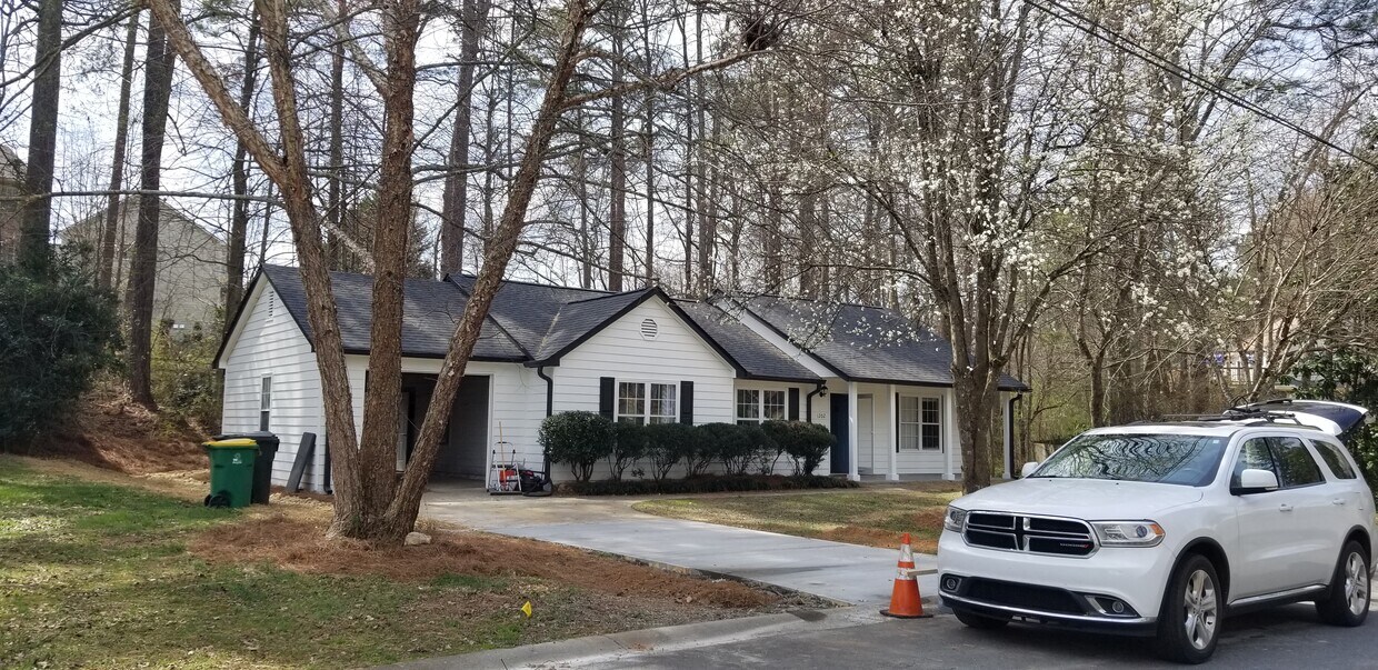 Primary Photo - 1202 Cousins Rd