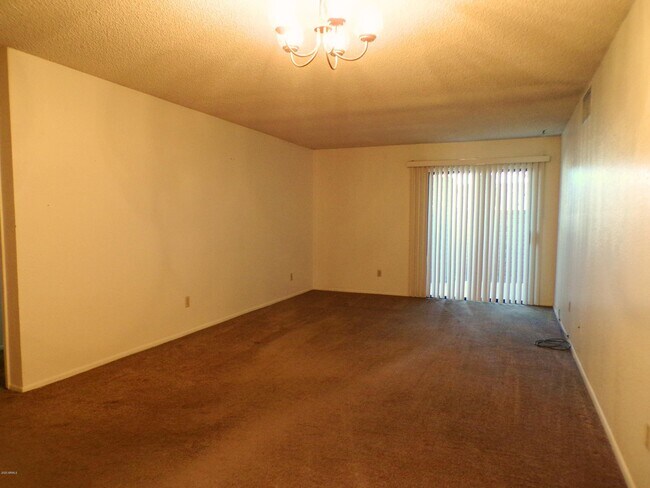Building Photo - 1160 Paseo Juanita