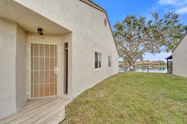 Foto del edificio - 5514 SW 28th Terrace