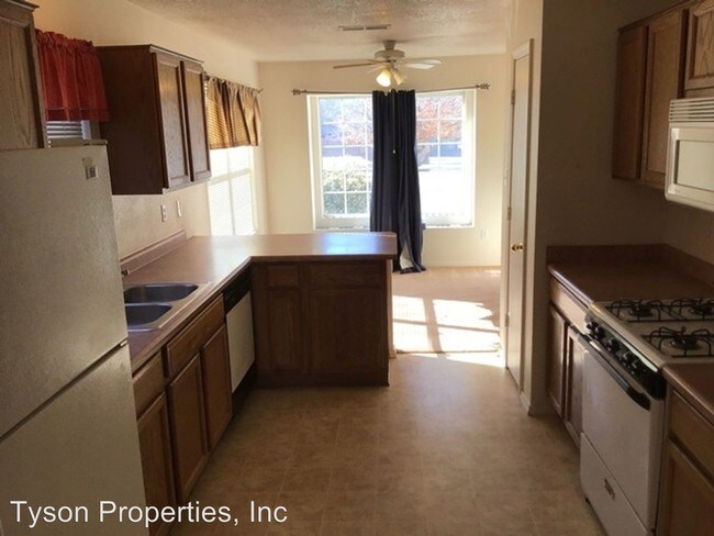 Building Photo - 3 br, 2 bath House - 3408 Elder Meadows NE