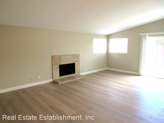 Building Photo - 3 br, 2 bath House - 7049 Fillmore Drive