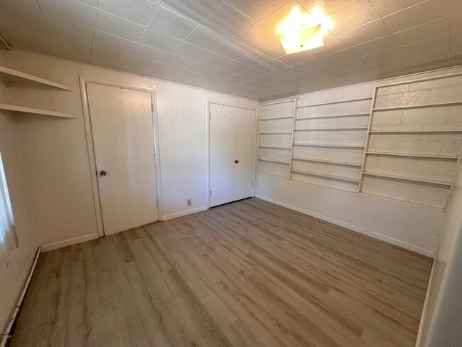 Building Photo - One bedroom, One bathroom Apartment