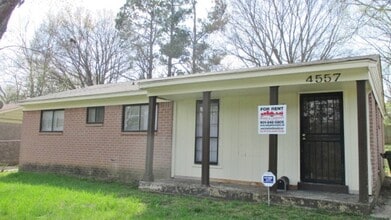 Building Photo - 4557 Spring Valley Dr