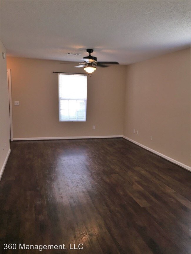 Building Photo - 490 Taleeda Ct