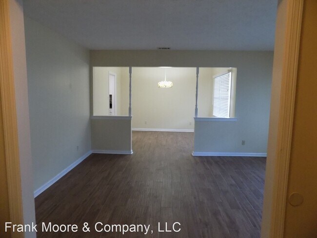3 br, 2 bath House - 36 Barrington Circle photo'