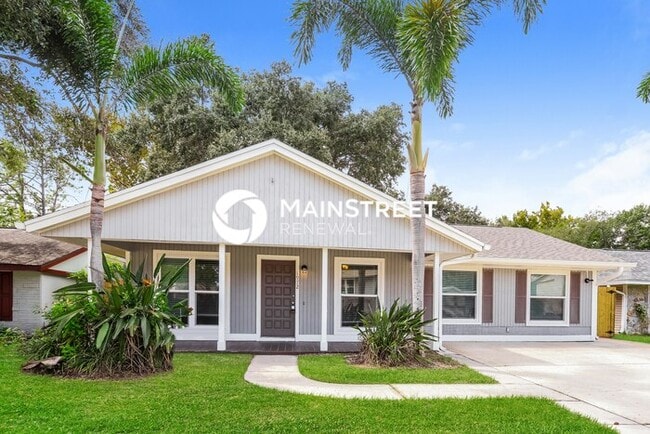3 Bedroom Pet-Friendly Home in Clearwater, FL with Main Street Renewal - 3 Bedroom Pet-Friendly Home in Clearwater, FL with Main Street Renewal