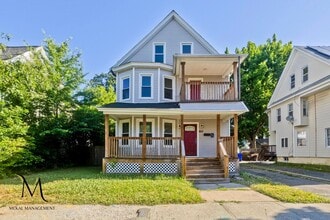 Building Photo - 653 Belmont Ave