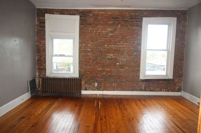 Building Photo - 2631 N Charles St