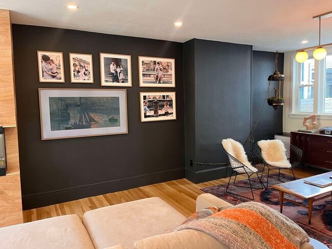 Building Photo - 137 Otis