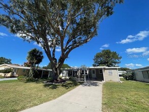 Building Photo - 909 Orchid St