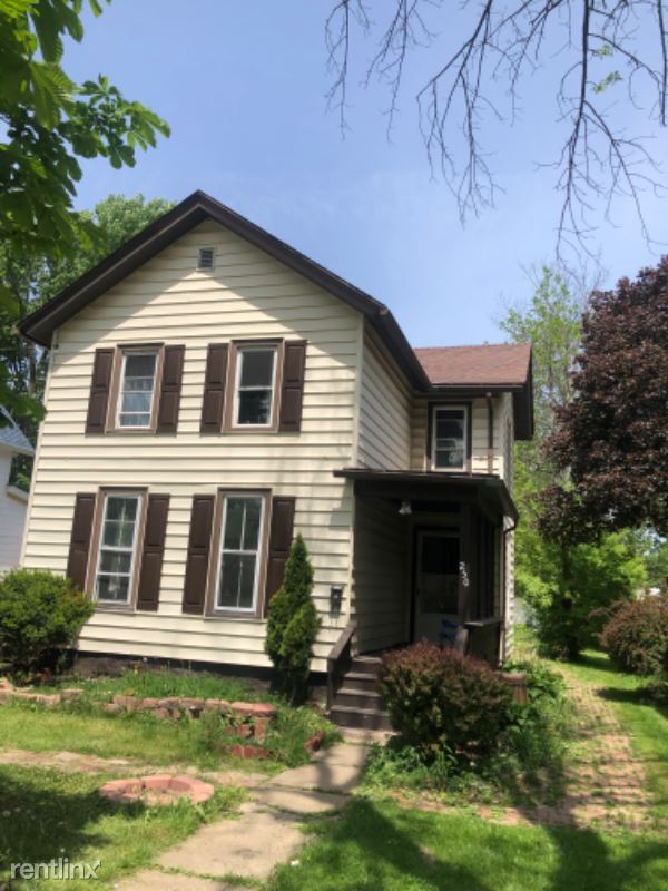 Primary Photo - 3 br, 1.5 bath House - 250 Elmwood ave