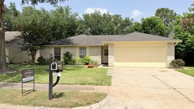 Building Photo - 10622 Plum Lake Dr