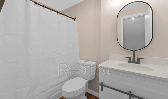 Foto del edificio - 1684-1686 Smith Rd