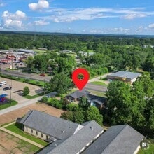 Building Photo - 451 N Hill Rd
