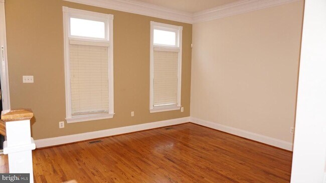 Foto del edificio - 405 Main St