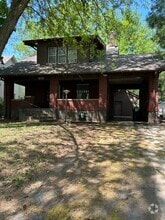 Building Photo - 605 N 9th St