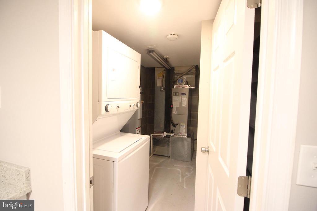 Foto principal - 4669 Logsdon Dr