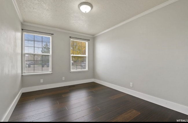 Building Photo - 333 W 1610 S