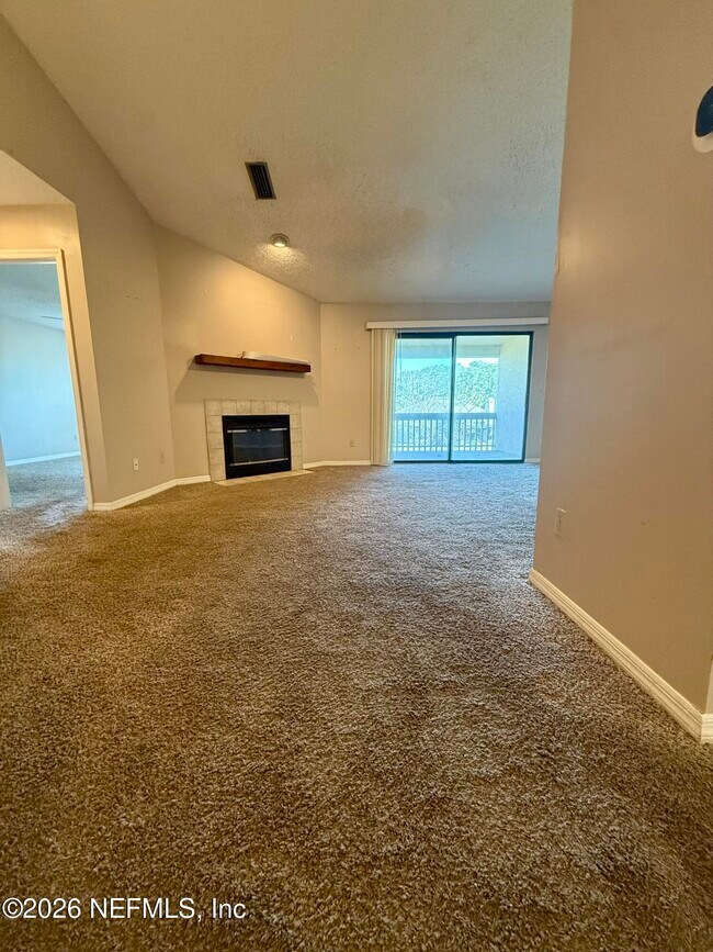 Foto del edificio - 218 Cranes Lake Dr