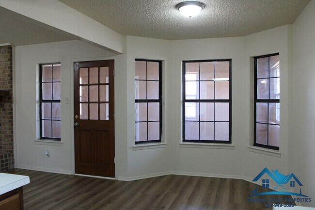 Foto del edificio - 1706 Kansas Ave