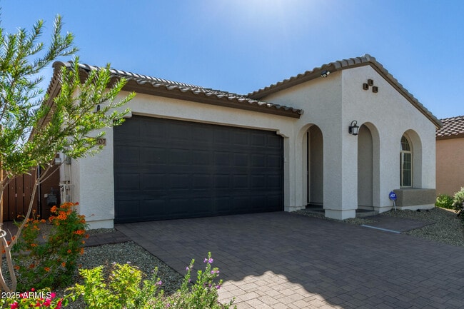 Building Photo - 11207 W Luxton Ln