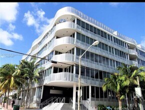 Building Photo - 2100 Park Ave