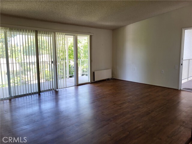 Building Photo - 731 Avenida Majorca
