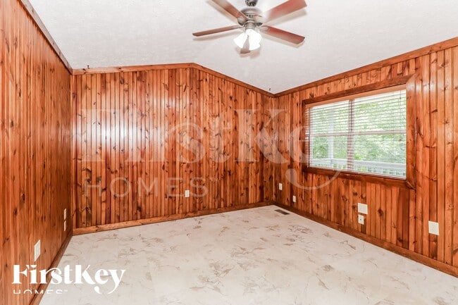 Foto del edificio - 115 River Trace Dr