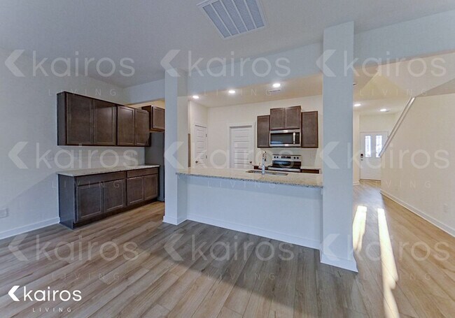 Foto del edificio - 6100 Taramore Ln NW