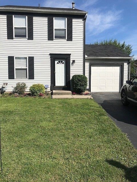 Jardín delantero y entrada - 6030 Sunwood Pl