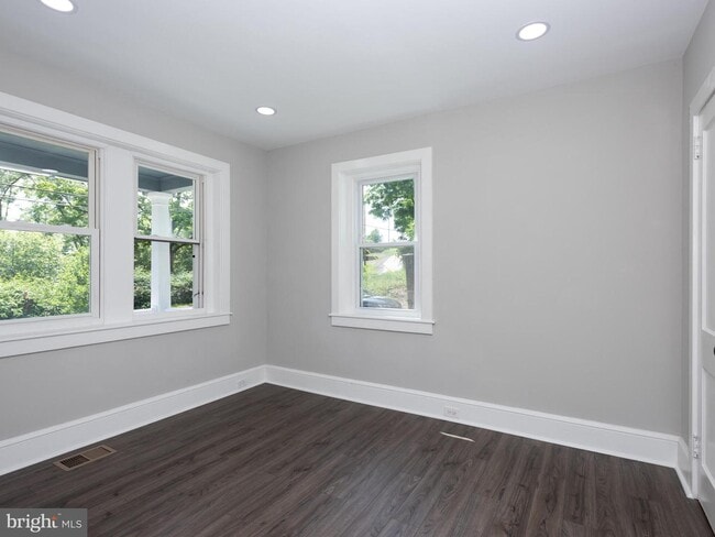 Building Photo - 831 Old Schuylkill Rd