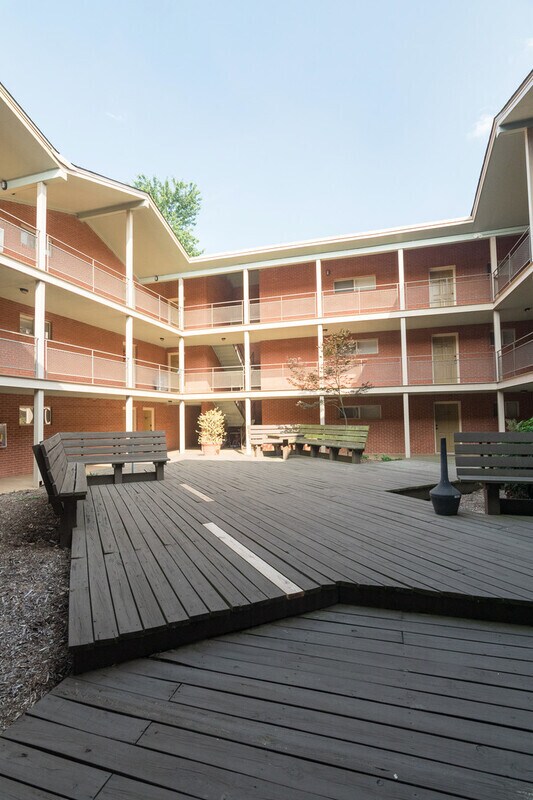Foto del edificio - 250 Little St