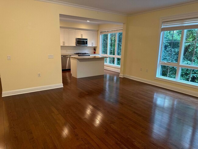 Building Photo - 200 Laird Ave